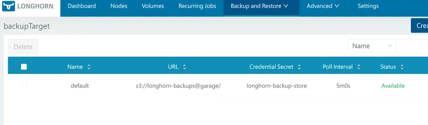 La page backupTarget de l'interface utilisateur de Longhorn affichant une cible de sauvegarde S3 par défaut configurée avec succès avec un statut Disponible.